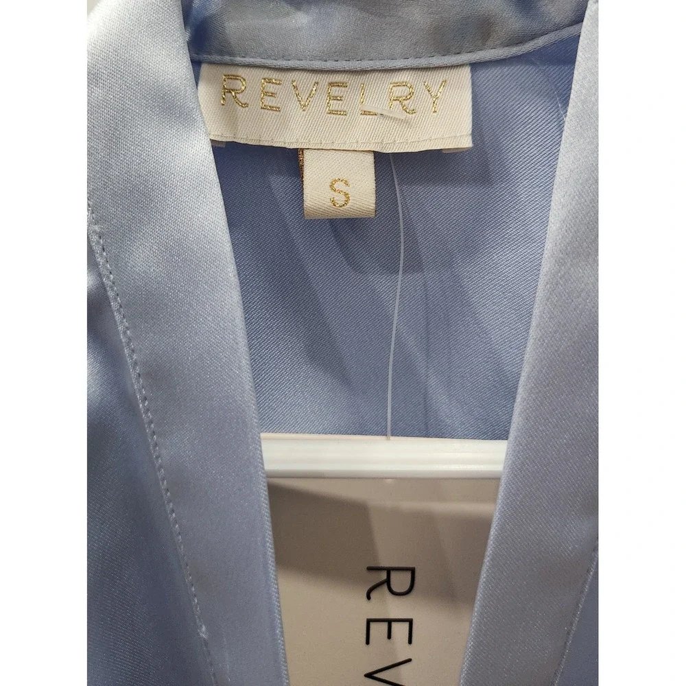Revelry Kids Get Ready Satin Robe Size S (~3T) Light Blue Flower Girl Bridesmaid